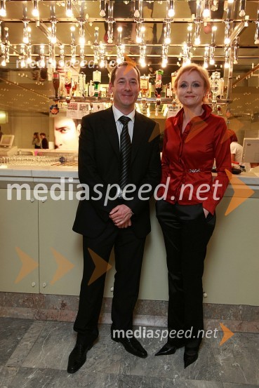 Edi Pucer in Darja Zgonc, voditelja oddaje 24 ur na Pop TVViktorji 2007, rdeča preproga, zakulisje, after party