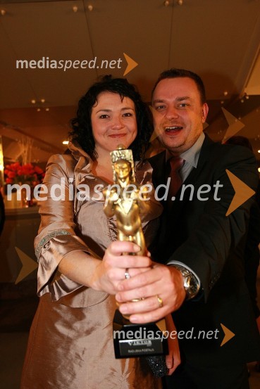 Sašo Papp in Polona Požgan, voditelja jutranjega programa na Radiu CenterViktorji 2007, rdeča preproga, zakulisje, after party