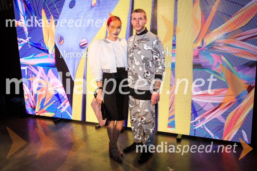  Sara Briški Cirman - Raiven, pevka, harfistka;  	Iztok  Podbornik, Autocommerce, d.o.o. Mercedes-Benz Fashion Week 2017, sobota