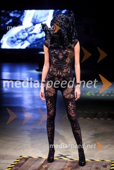 Kolekcija modnega oblikovalca Marka MitanovskegaMercedes-Benz Fashion Week 2017, sobota