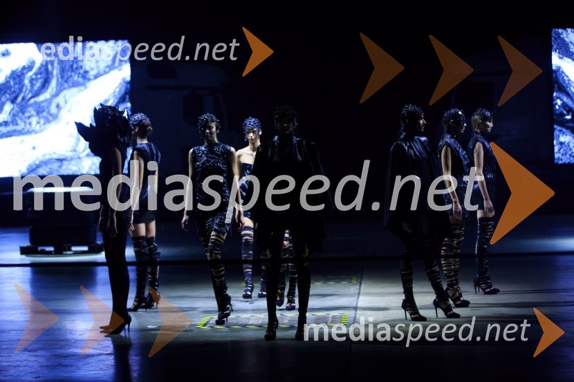 Kolekcija modnega oblikovalca Marka MitanovskegaMercedes-Benz Fashion Week 2017, sobota