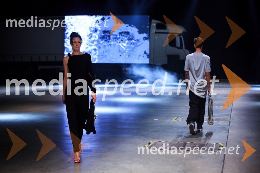 Kolekcija blagovne znamke Sofia NogardMercedes-Benz Fashion Week 2017, sobota