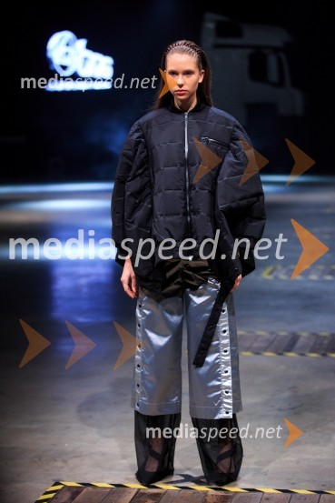 Kolekcija modne oblikovalke Sari Valenci for AndražMercedes-Benz Fashion Week 2017, sobota