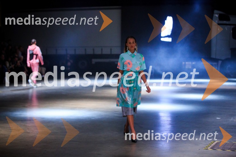 Kolekcija modne oblikovalke Sari Valenci for AndražMercedes-Benz Fashion Week 2017, sobota