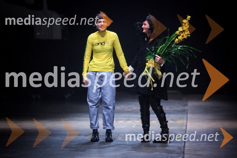  Sari Valenci, modna oblikovalka;  ... Mercedes-Benz Fashion Week 2017, sobota