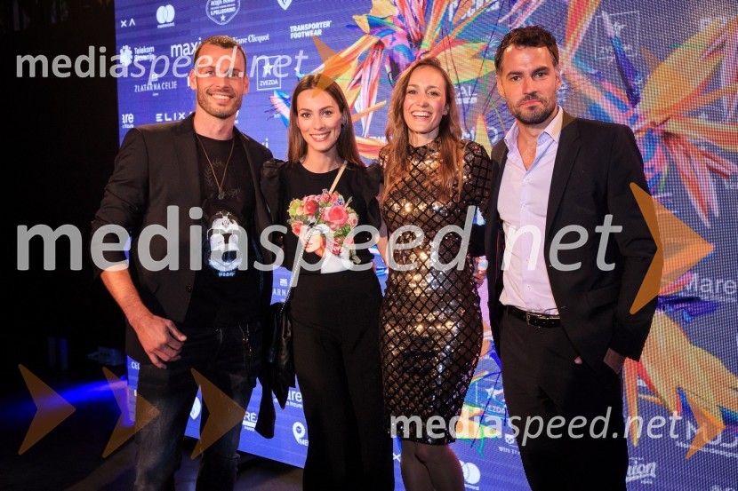  Ajda Rotar Urankar; dr. med. Igor Višnjar, maneken in zdravnik; dr. dent. med. Ana  Višnjar, zobozdravnica;  David Urankar, televizijski voditelj, manekenMercedes-Benz Fashion Week 2017, sobota