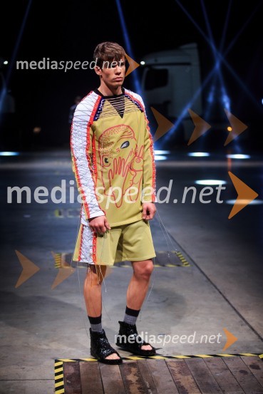 Kolekcija modne oblikovalke Milice VukadinovićMercedes-Benz Fashion Week 2017, sobota