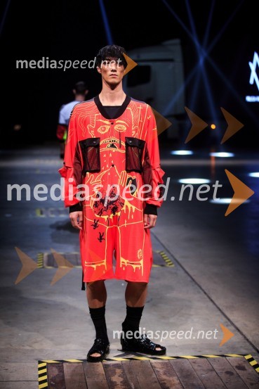 Kolekcija modne oblikovalke Milice VukadinovićMercedes-Benz Fashion Week 2017, sobota