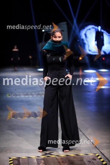 Kolekcija modne oblikovalke Tanje ZornMercedes-Benz Fashion Week 2017, sobota