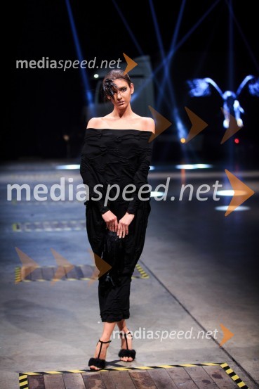 Kolekcija modne oblikovalke Tanje ZornMercedes-Benz Fashion Week 2017, sobota