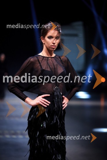 Kolekcija modne oblikovalke Tanje ZornMercedes-Benz Fashion Week 2017, sobota