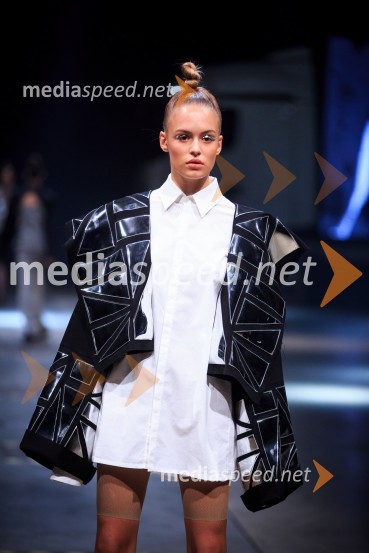 Kolekcija blagovne znamke SusnyaraMercedes-Benz Fashion Week 2017, sobota