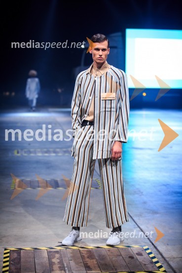 Kolekcija blagovne znamke D'AlpaosMercedes-Benz Fashion Week 2017, sobota