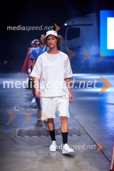 Kolekcija blagovne znamke D'AlpaosMercedes-Benz Fashion Week 2017, sobota