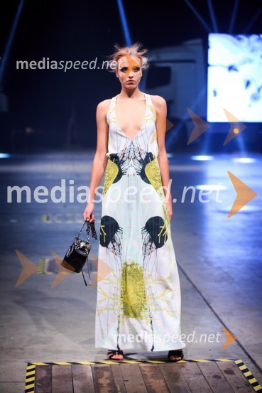 Kolekcija blagovne znamke Arnoldo][BattoisMercedes-Benz Fashion Week 2017, sobota