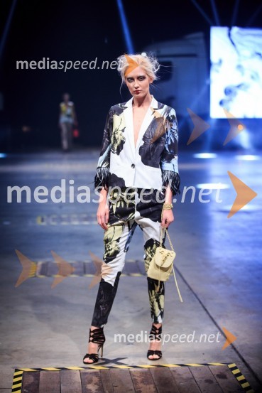 Kolekcija blagovne znamke Arnoldo][BattoisMercedes-Benz Fashion Week 2017, sobota