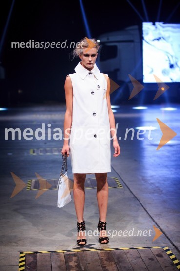 Kolekcija blagovne znamke Arnoldo][BattoisMercedes-Benz Fashion Week 2017, sobota