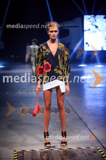 Kolekcija blagovne znamke Arnoldo][BattoisMercedes-Benz Fashion Week 2017, sobota