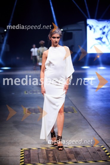 Kolekcija blagovne znamke Arnoldo][BattoisMercedes-Benz Fashion Week 2017, sobota