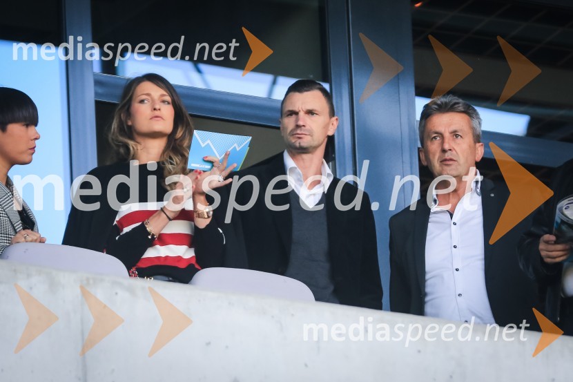  ... ;  Milivoje Novaković, nogometaš;  ... Slovenija se poslavlja od Svetovnega prvenstva v nogometu, remizirali smo proti Škotom