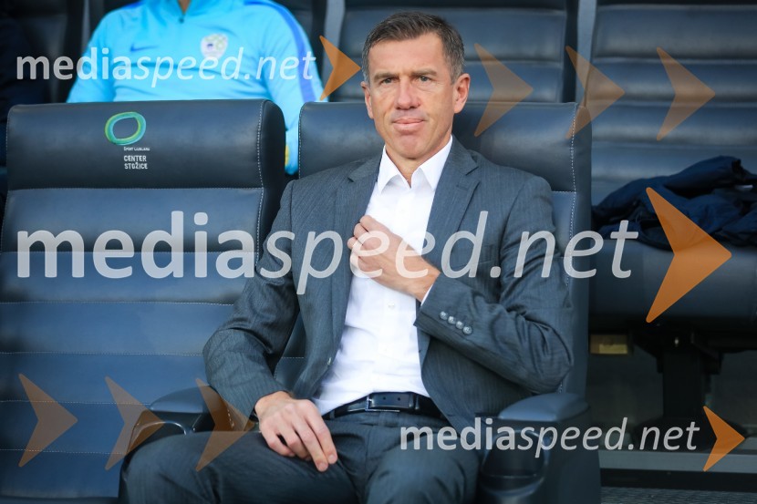  Srečko Katanec, selektor slovenske nogometne reprezentanceSlovenija se poslavlja od Svetovnega prvenstva v nogometu, remizirali smo proti Škotom