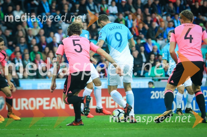  Tim Matavž, nogometašSlovenija se poslavlja od Svetovnega prvenstva v nogometu, remizirali smo proti Škotom