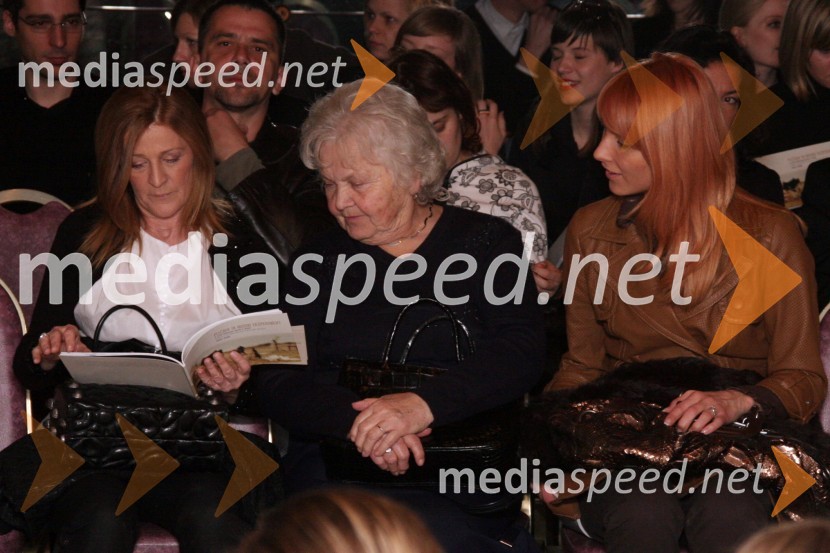 Mija Jankovič, žena Zorana Jankoviča, župana Ljubljane, Ivanka Jankovič, mama Zorana Jankoviča, župana Ljubljane ter Vesna Janković, nekdanja manekenkaPredstavitev kreacij študentov zaključnega letnika Oblikovanja tekstilij in oblačil