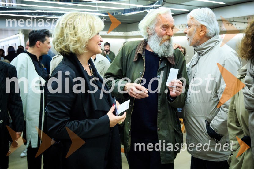  Ksenija Benedetti, šefinja državnega protokola RS;  ... ;  Boris Cavazza, igralecDružinica, premiera filma