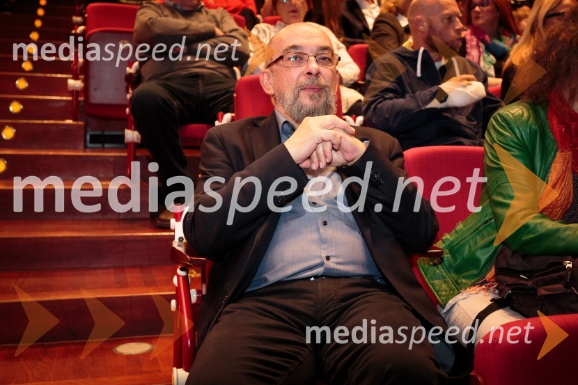 Družinica, premiera filma