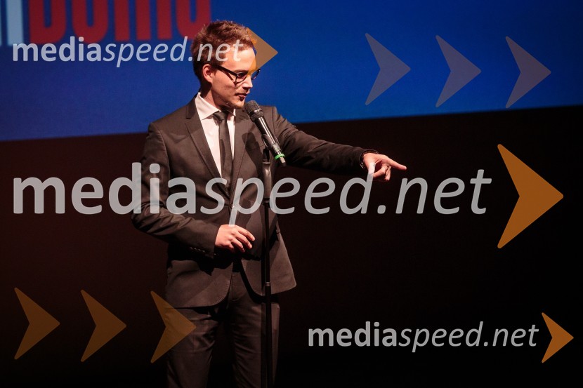  Nejc Šmit, improvizator, stand up komik, glasbenikDružinica, premiera filma