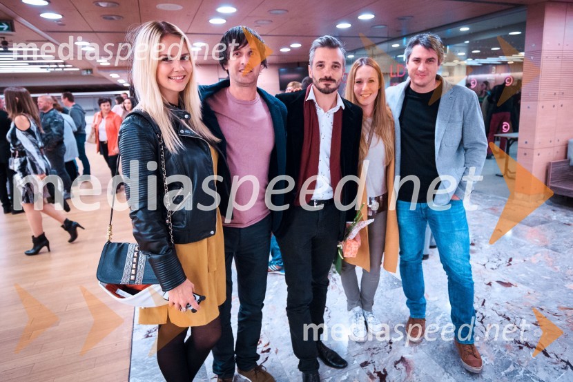  ... ;  ... ;  Primož Vrhovec, igralec;  ... ;  ... Družinica, premiera filma