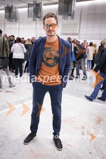  Nejc Šmit, improvizator, stand up komik, glasbenikDružinica, premiera filma