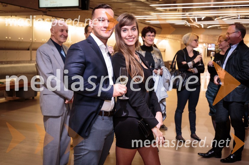 Družinica, premiera filma