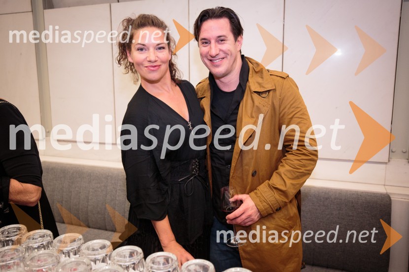  Irena Kovačevič, igralka;  Jan Bučar, igralecDružinica, premiera filma