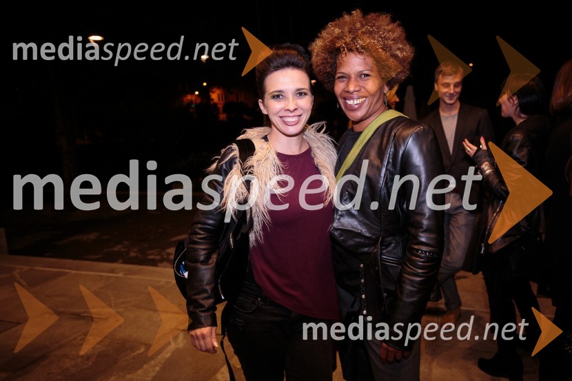  Vesna Zornik, pevka skupine Katalena;  ... Družinica, premiera filma