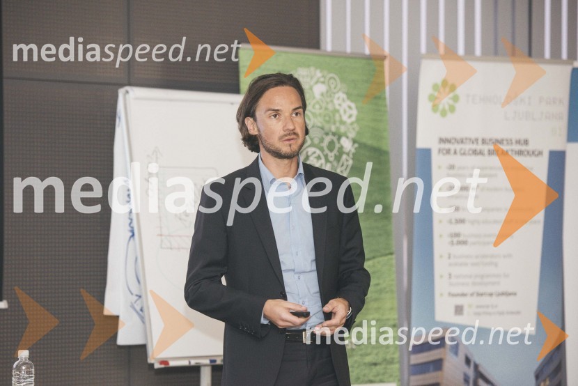  Tilen Tacol, odvetnikDelovna razmerja v podjetjih, predavanje