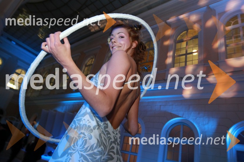 Katja Cvetko, hostesaPredstavitev nove slovenske blagovne znamke Luna