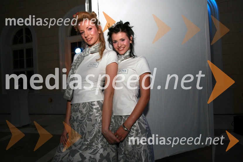 Tina Žgajner in ..., hostesiPredstavitev nove slovenske blagovne znamke Luna
