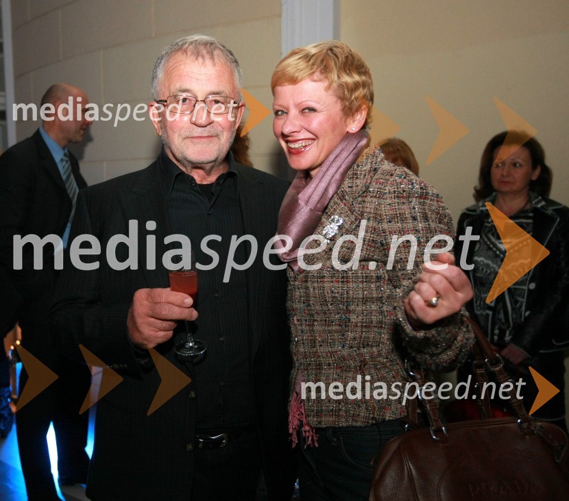 Peter Čeferin, odvetnik s spremljevalko Rijo ČičPredstavitev nove slovenske blagovne znamke Luna