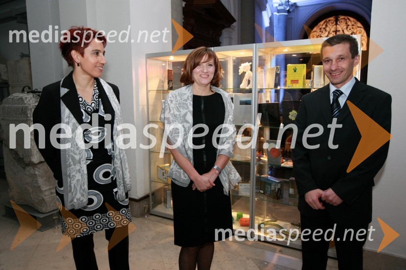 Damjana Žaler, vodja prodaje blaga široke prodaje podjetja Orka d.o.o., Janja Štorgelj, vodja marketinga podjetja Orka d.o.o. in Groga Čenčič, direktor podjetja Orka d.o.o.Predstavitev nove slovenske blagovne znamke Luna