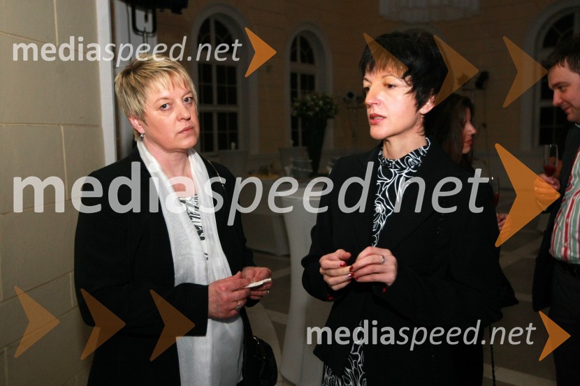 Marija Knavs in Nataša Makovič, podjetje TKI Hrastnik, d.d.Predstavitev nove slovenske blagovne znamke Luna