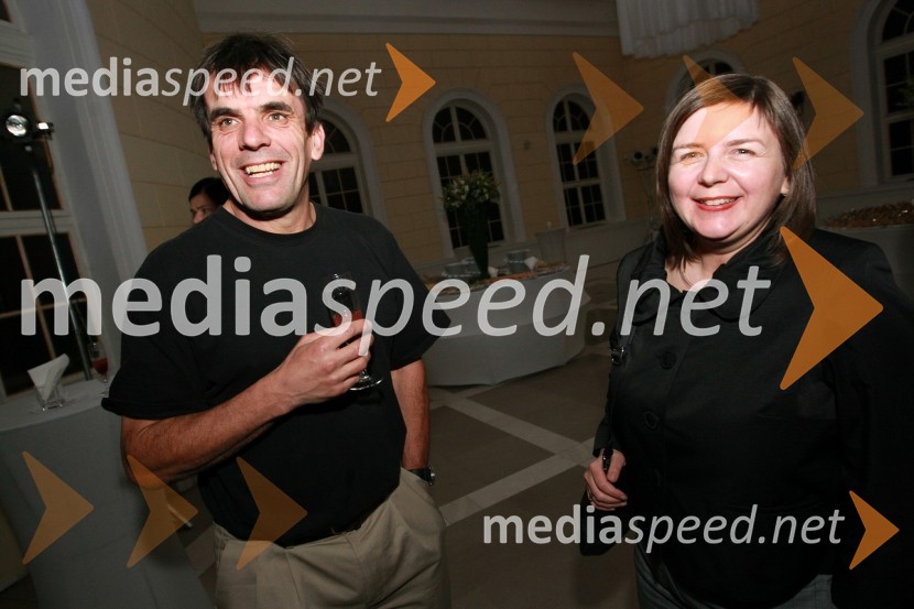 Arne Hodalič, fotograf in Barbara PislakPredstavitev nove slovenske blagovne znamke Luna