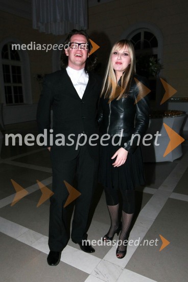 Boštjan Kljun, radijski in TV voditelj in Ana Uršič, Luks studio, vodja projektaPredstavitev nove slovenske blagovne znamke Luna