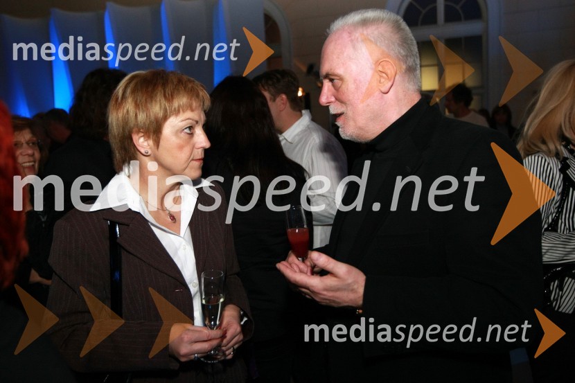 Vojka Ravbar, izvršna direktorica SKB Banke in Marko Gorjanc, namestnik ravnatelja SNG Opera in balet LjubljanaPredstavitev nove slovenske blagovne znamke Luna