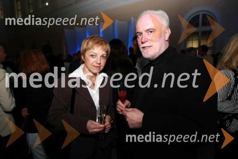 Vojka Ravbar, izvršna direktorica SKB Banke in Marko Gorjanc, namestnik ravnatelja SNG Opera in balet LjubljanaPredstavitev nove slovenske blagovne znamke Luna