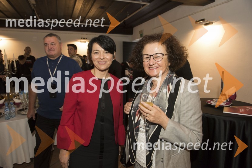  Nataša Hajdinjak, direktor marketinga in trženja zavarovanj, Prva osebna zavarovalnica, d.d.;  ... Akademija PRVA: Posel smo ljudje