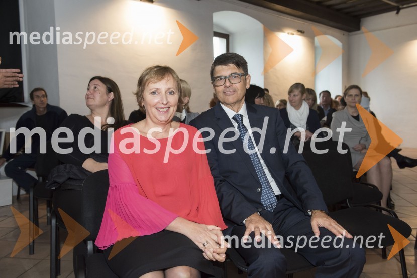  Ksenija  Špiler Božič, BB Svetovanje d.o.o.;  Andrej Božič, generalni direktor družbe Steklarna Hrastnik, predsednik Britansko-slovenske gospodarske zborniceAkademija PRVA: Posel smo ljudje