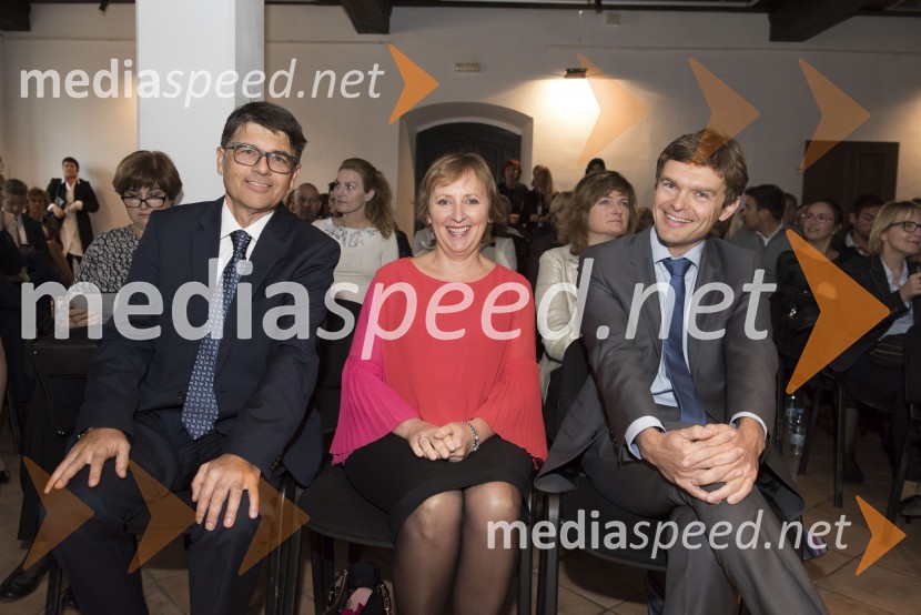  Andrej Božič, generalni direktor družbe Steklarna Hrastnik, predsednik Britansko-slovenske gospodarske zbornice;  Ksenija  Špiler Božič, BB Svetovanje; mag. Boštjan Škufca Zaveršek, Prva osebna zavarovalnicaAkademija PRVA: Posel smo ljudje