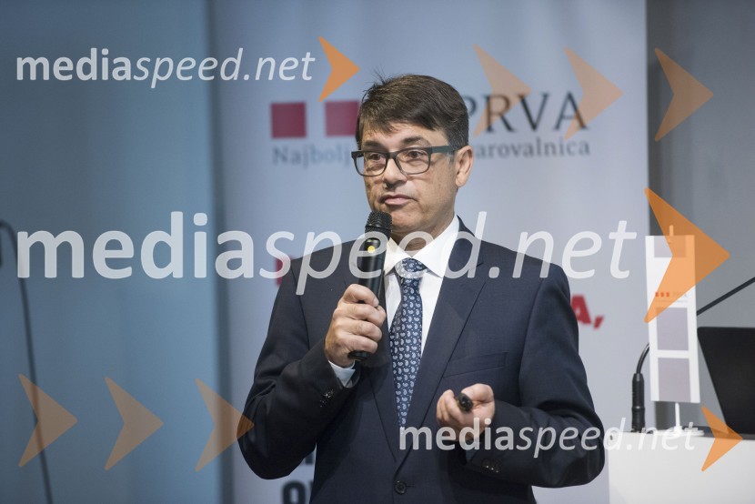  Andrej Božič, generalni direktor družbe Steklarna Hrastnik, predsednik Britansko-slovenske gospodarske zborniceAkademija PRVA: Posel smo ljudje
