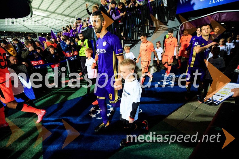  Marwan Kabha, nogometaš, NK Maribor;  Damjan Bohar, nogometaš, NK MariborLiverpool odločno premagal Maribor